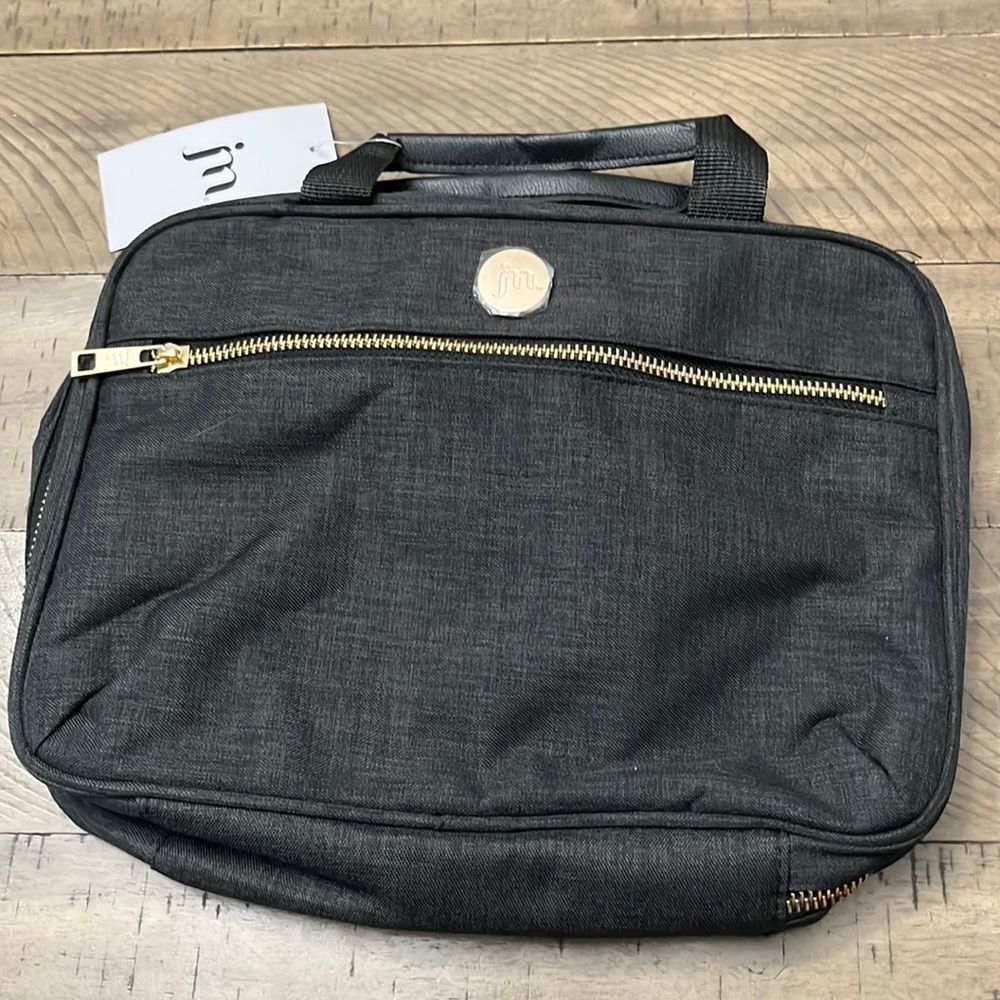 Jessica Moore Makeup carrying pouch